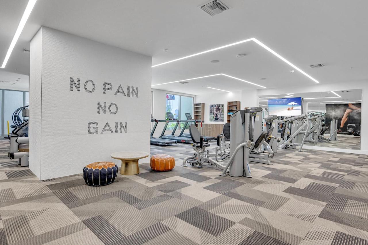 Appartamento Modern Unit In Downtown With Free Parking *