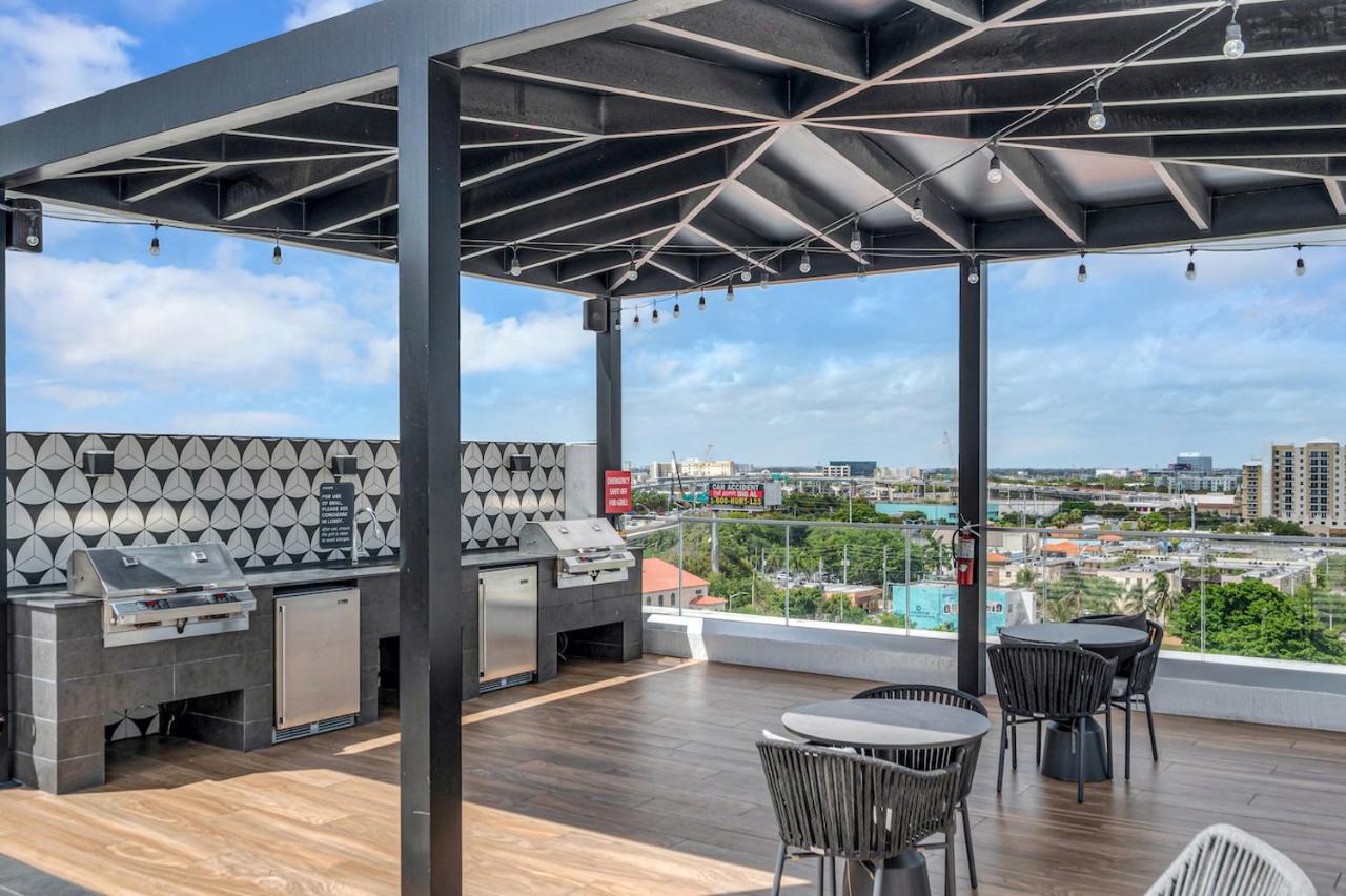 Appartamento Modern Unit In Downtown With Free Parking
